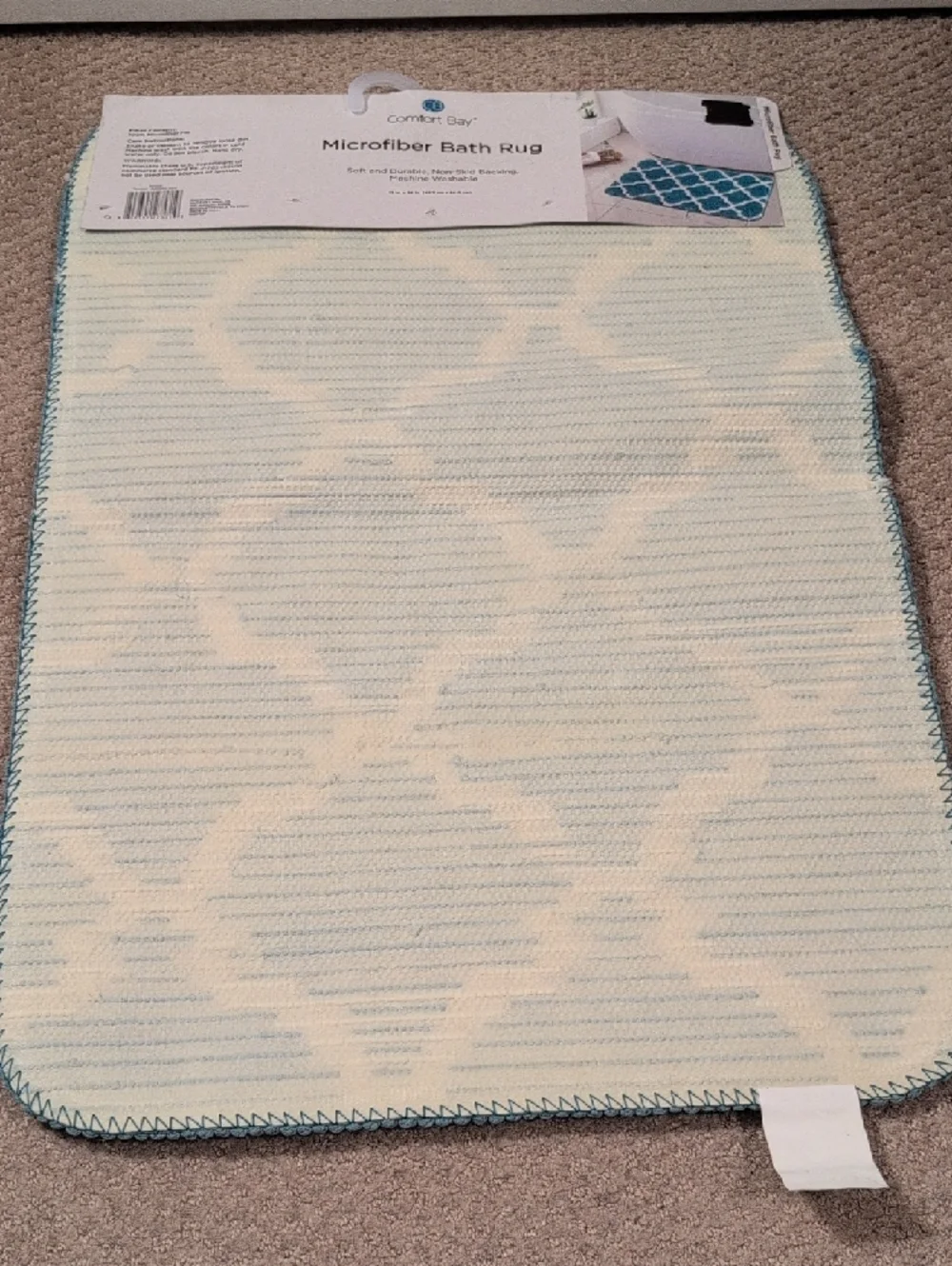 Comfort Bay Teal and White Moroccan-Style Microfiber Bath Mat Rug